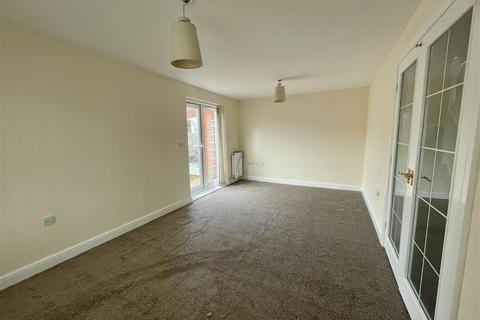 3 bedroom detached house to rent, Thoresby Road, Mansfield NG19