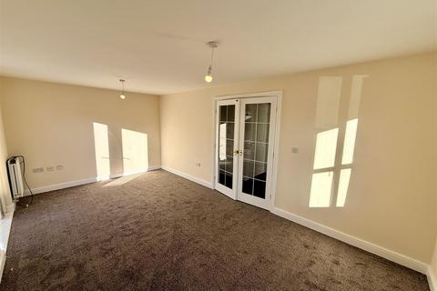 3 bedroom detached house to rent, Thoresby Road, Mansfield NG19