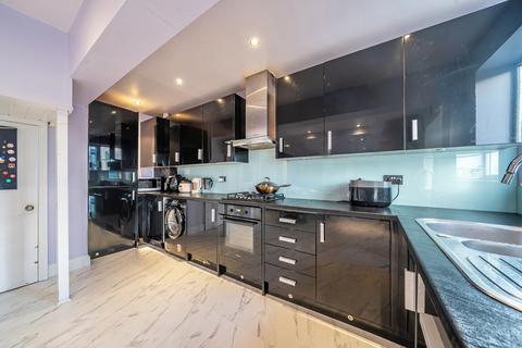 undefined, Elmhurst Road, London