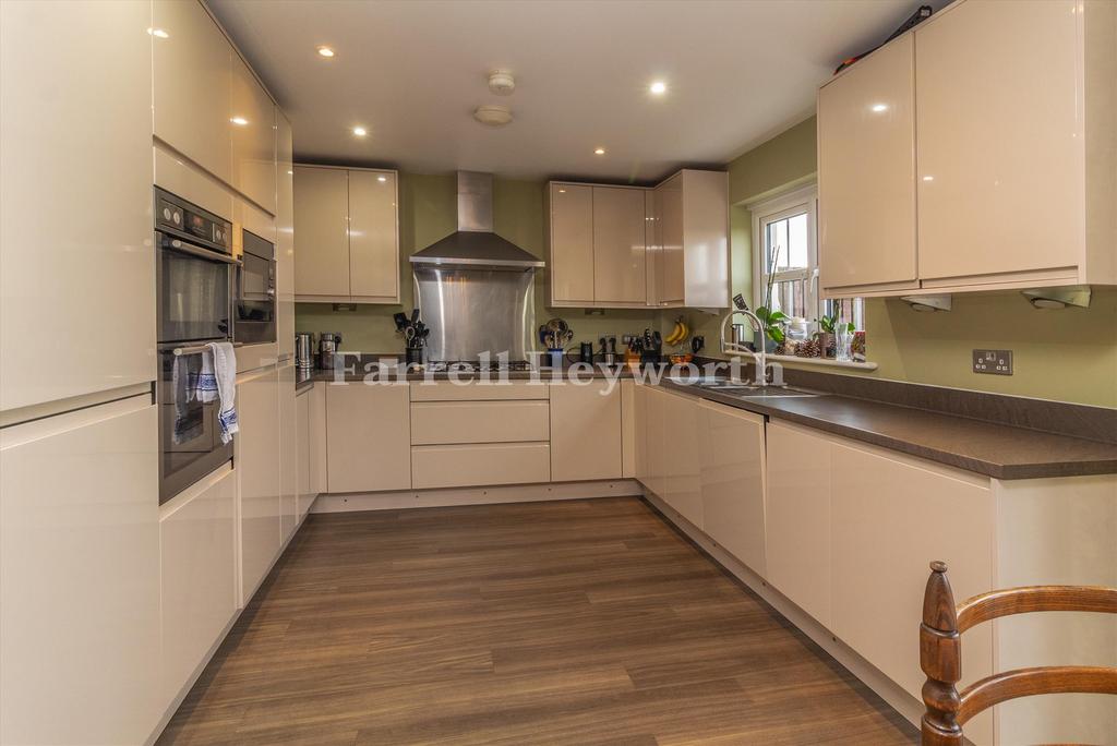 Kitchen image 2