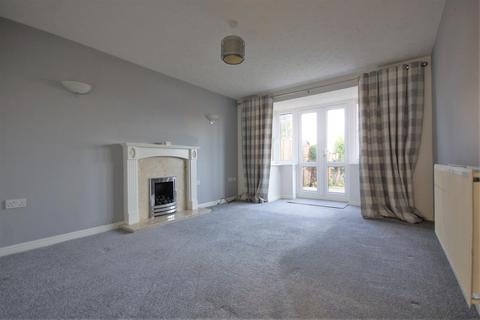 3 bedroom detached house to rent, Taylor Way, Oldbury B69