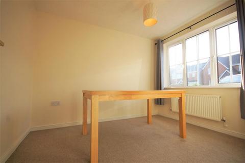 3 bedroom detached house to rent, Taylor Way, Oldbury B69