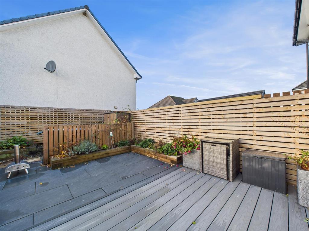 CAM01486 G0-PR0910-STILL008.jpg