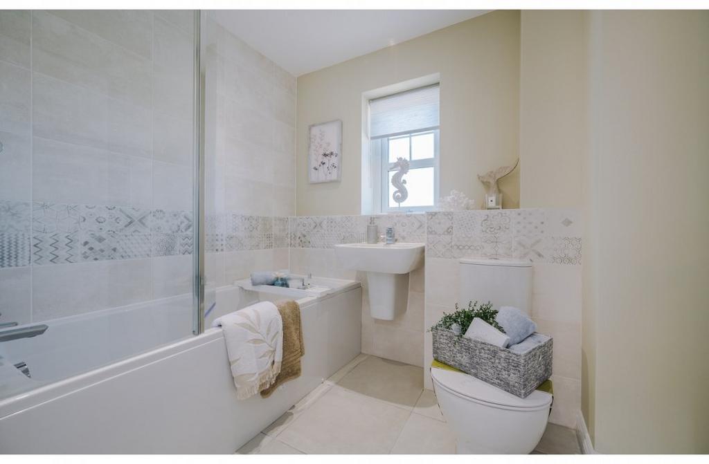 Tower Gardens - The Fairford - Bathroom 2