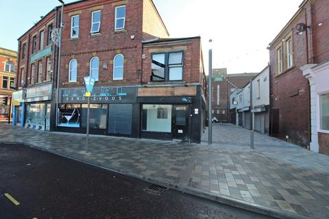 Shop to rent - Bridge Street, Blyth, NE24