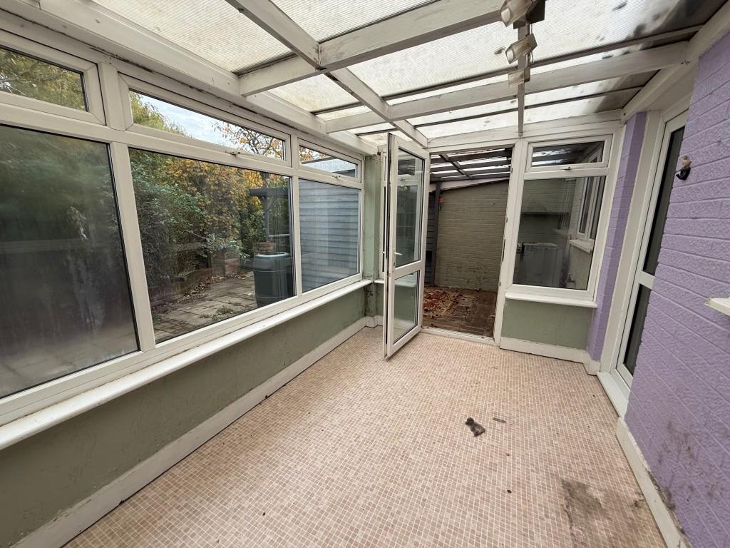 Internal 12 Medium T202511061138.jpg