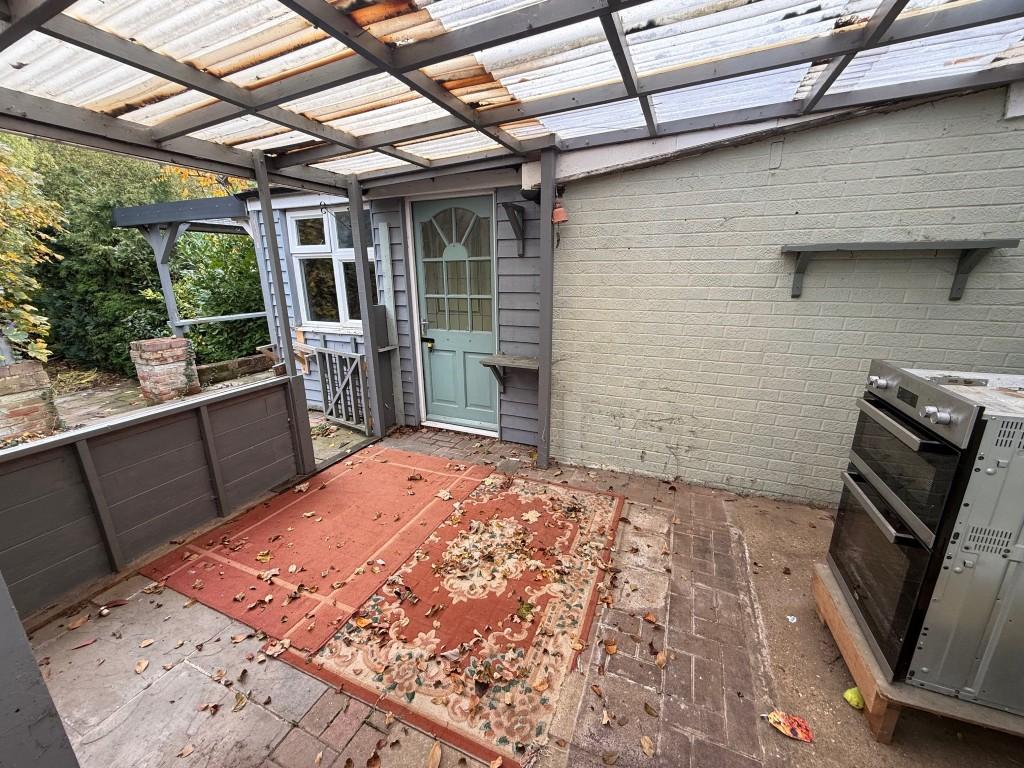 Outside 1 Medium T202511061138.jpg