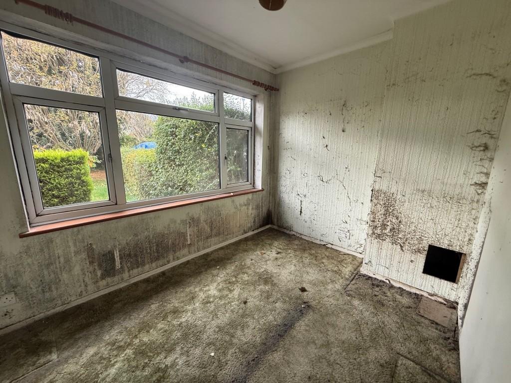 Internal 9 Medium T202511061138.jpg