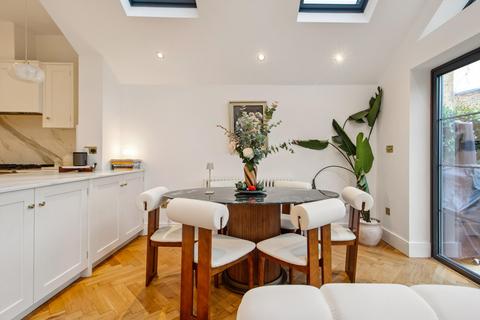 undefined, Rusthall Avenue, London, W4