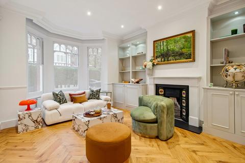 4 bedroom terraced house to rent, Rusthall Avenue, London, W4