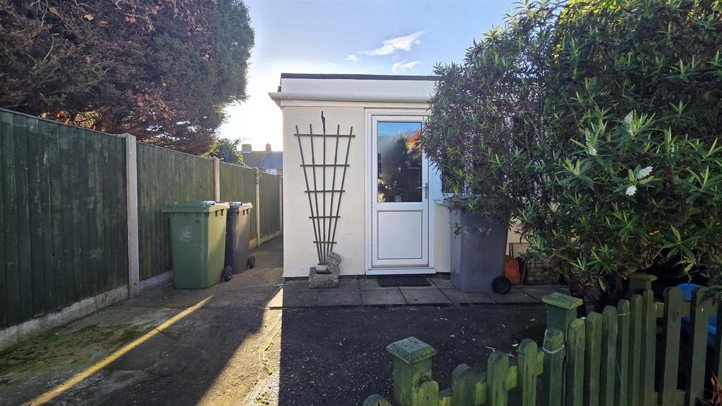 Rear garden/Garage