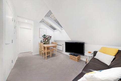 3 bedroom apartment to rent, Trebovir Road, Earls Court, SW5
