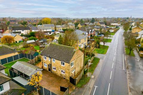 4 bedroom detached house for sale, Cambs PE28