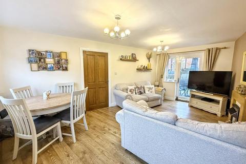 3 bedroom semi-detached house for sale, 3 New Street Weedon NN7 4QS