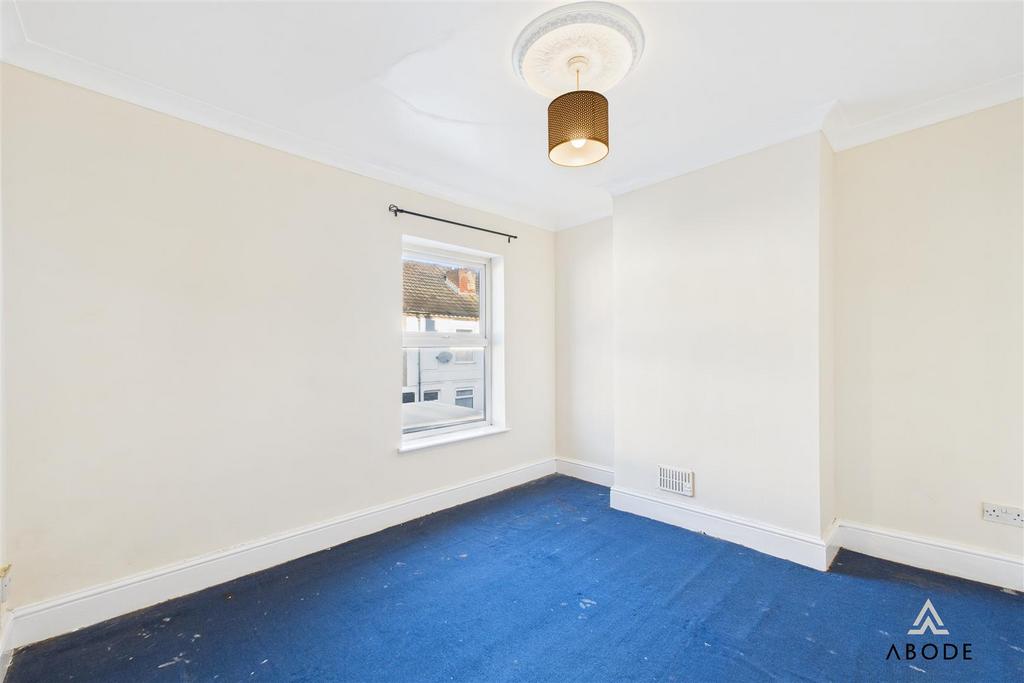 CAM05594 G0-PR0004-STILL012.jpg