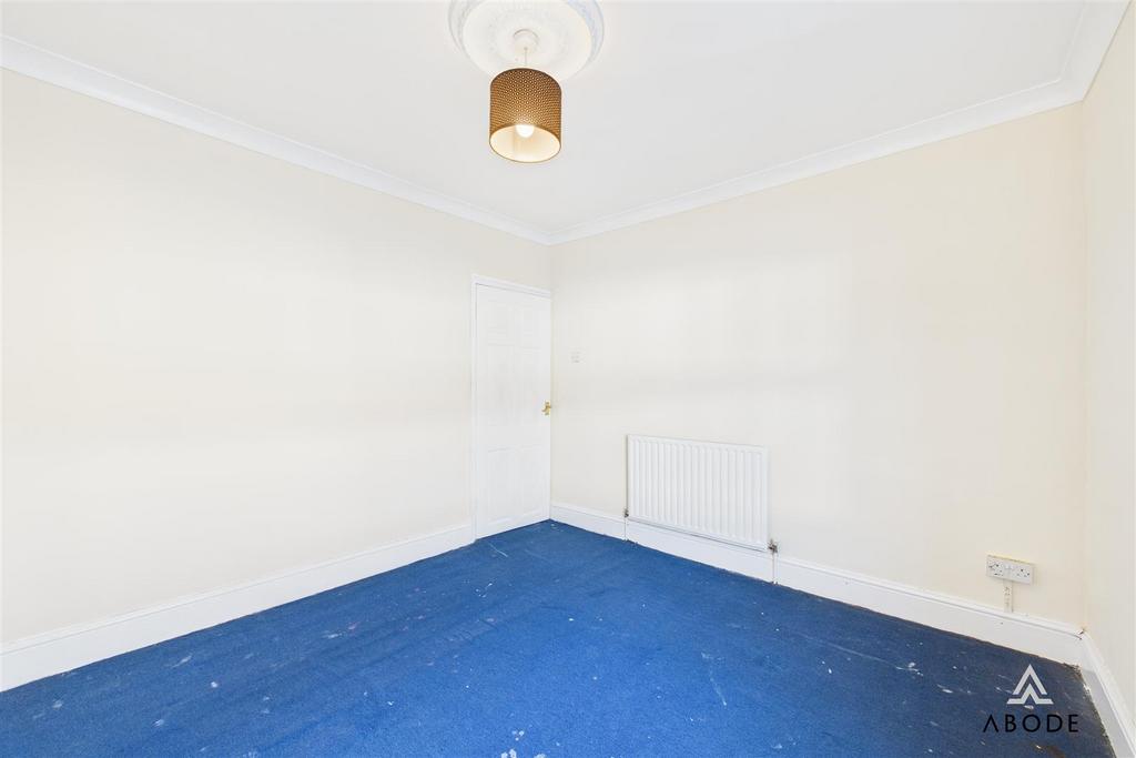 CAM05594 G0-PR0004-STILL013.jpg