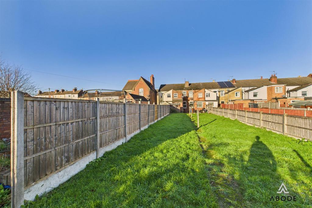 CAM05594 G0-PR0004-STILL016.jpg