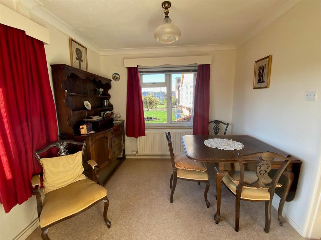 Dining Area.jpg