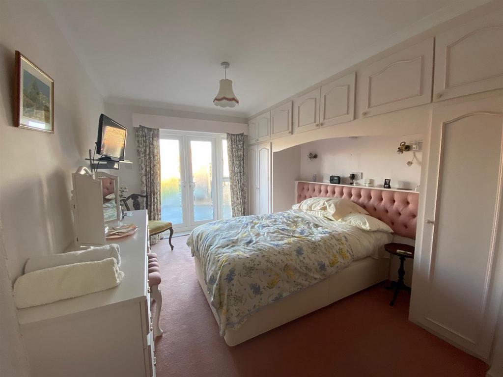 Bedroom One.jpg