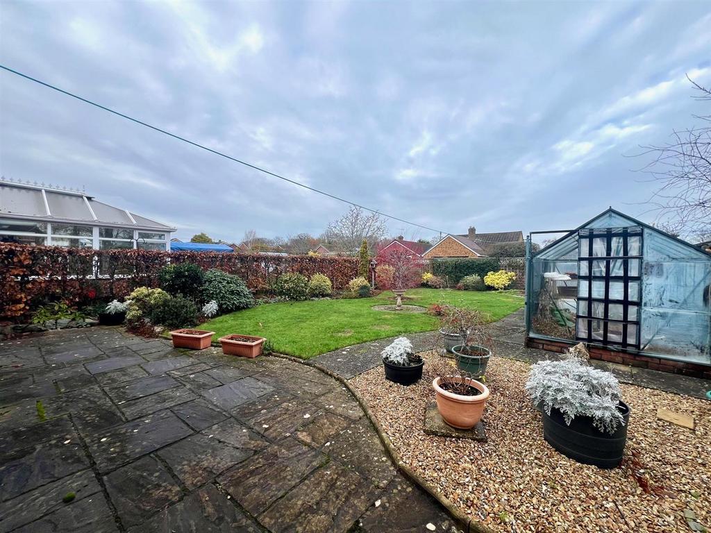 Garden 2.jpg