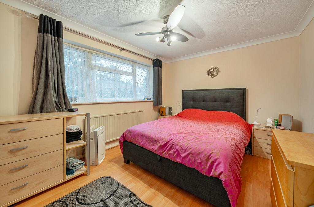 1386928 5 6931672...