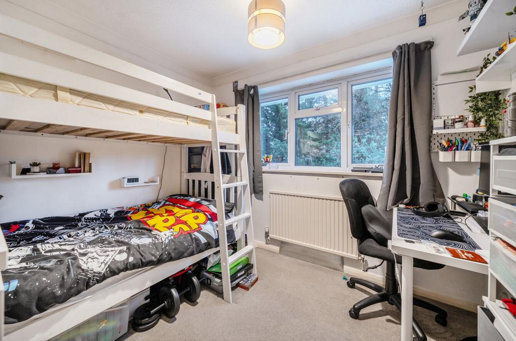 1386928 6 6931673...