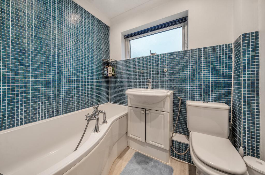 1386928 8 6931676...