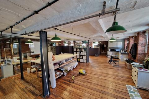 Warehouse to rent, Haslams Ln Derby DE22 1DZ