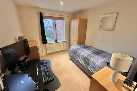 2 bedroom apartment for sale, Eton Drive, Cheadle