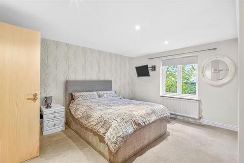 2 bedroom apartment for sale, Eton Drive, Cheadle