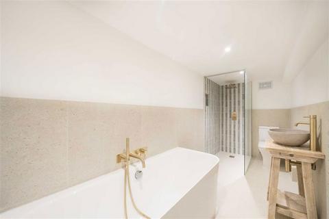 undefined, Battersea Rise, London SW11