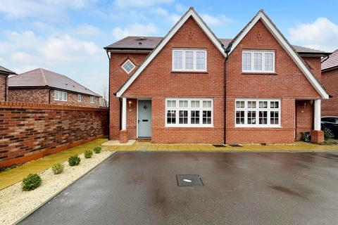 Kite Close, Liphook, Hampshire