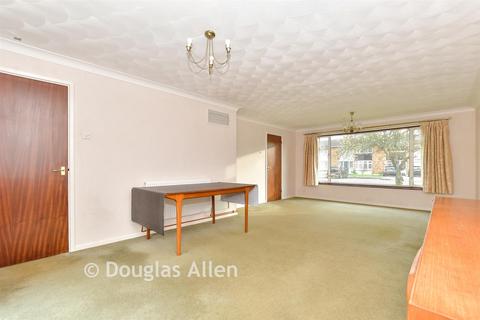 3 bedroom semi-detached house for sale, Charlotte Avenue, Wickford, Essex