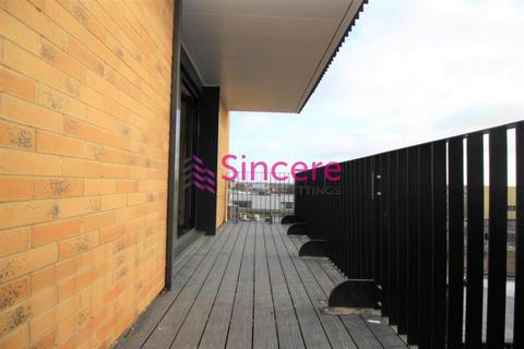 2 bedroom apartment to rent, 450 High Road, Ilford IG1