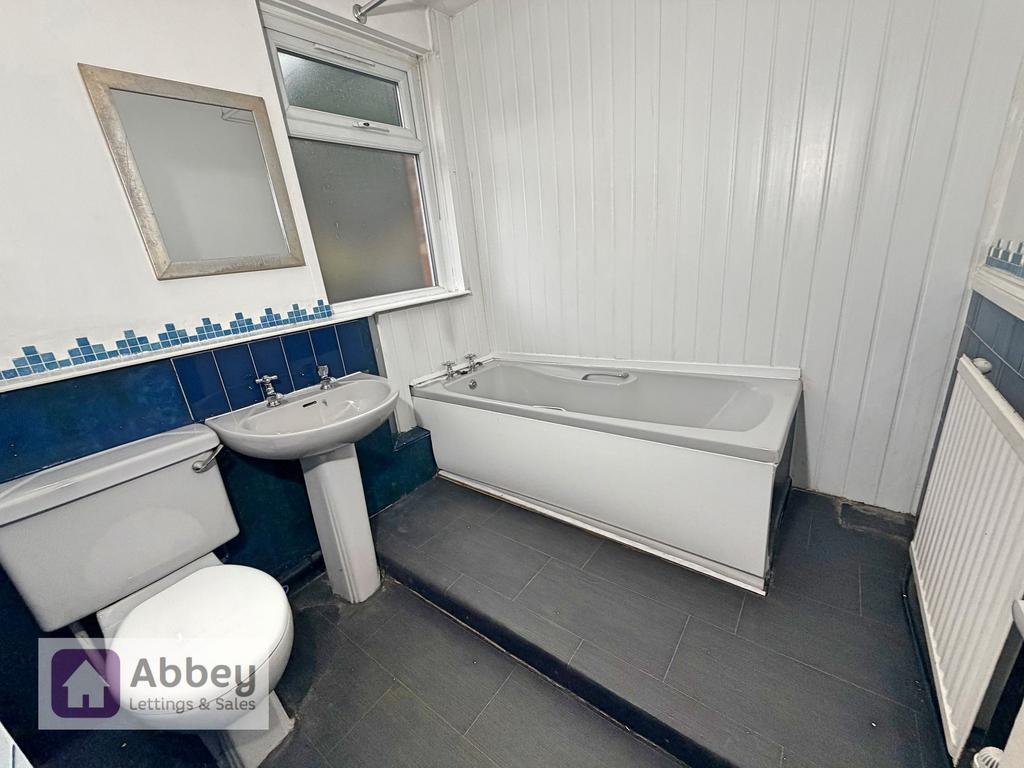 Ground Floor Bathroom