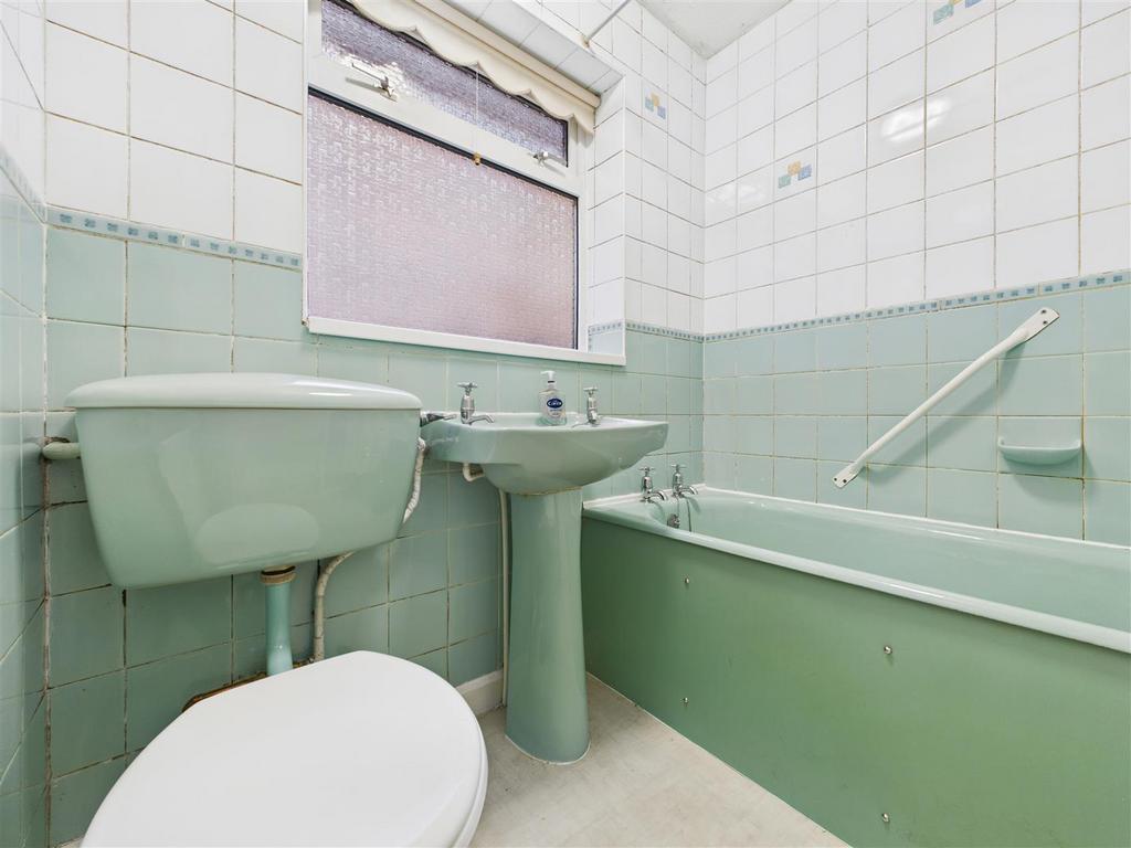 CAM05476 G0-PR0092-STILL017.jpg