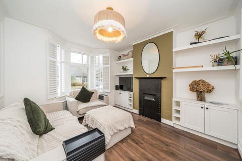 undefined, Loring Road, Isleworth TW7
