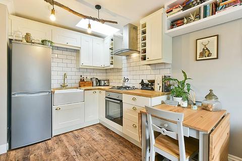 1 bedroom flat to rent, Earlsfield Road, Wandsworth, London, SW18