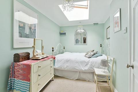 1 bedroom flat to rent, Earlsfield Road, Wandsworth, London, SW18