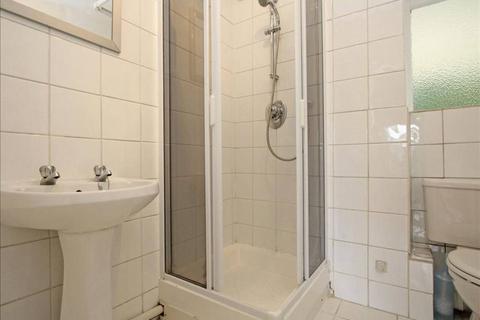 1 bedroom flat to rent, York Road, Battersea, London, SW11
