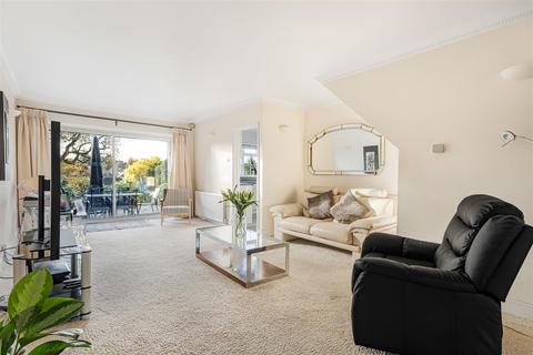 undefined, Great Oaks, Chigwell