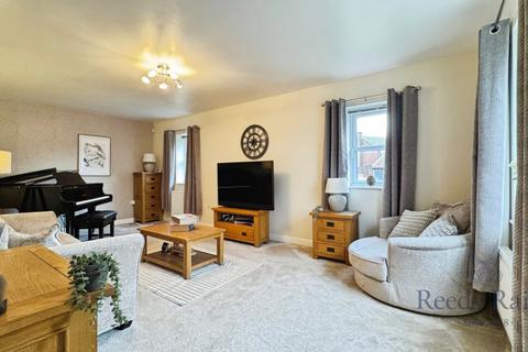 4 bedroom detached house for sale, Central Park Road, Preston PR5
