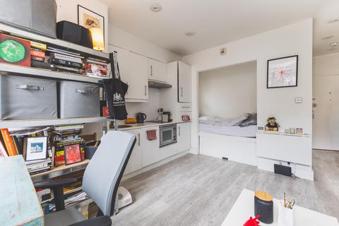 undefined, Barkston Gardens, London SW5