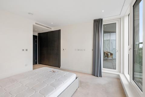 undefined, Sopwith Way, London, SW11