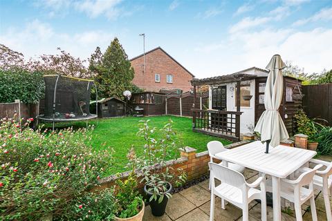 3 bedroom semi-detached house for sale, Willingale Road, Loughton