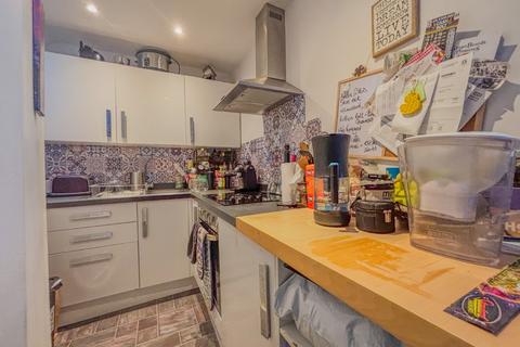 2 bedroom apartment to rent, St. Andrews Road, Bristol BS6