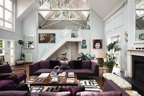 undefined, Holland Park, W11
