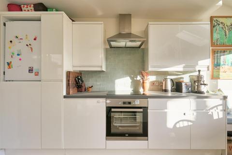 undefined, Waldeck Road, Chiswick, W4