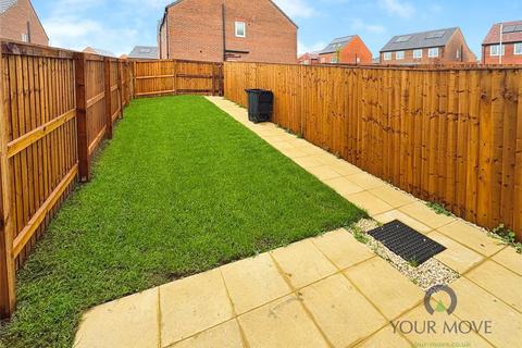 3 bedroom terraced house to rent, Marsh Drive, Nottingham NG16