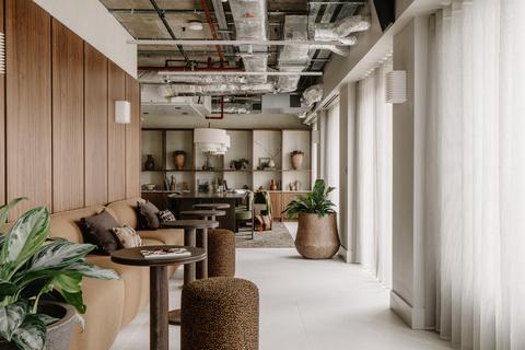 Studio to rent, Woodfield Road